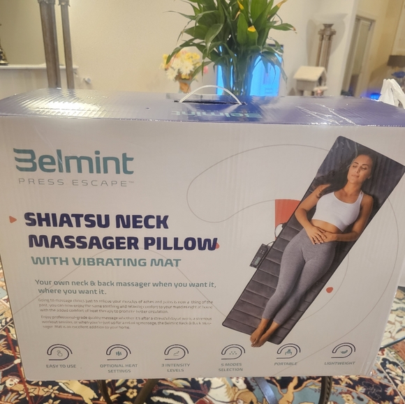 BRAND NEW BELMINT PRESS ESCAPE.SHIATSU NECK MASSAGER PILLOW WITH VIBRATION MAT. - Picture 5 of 5